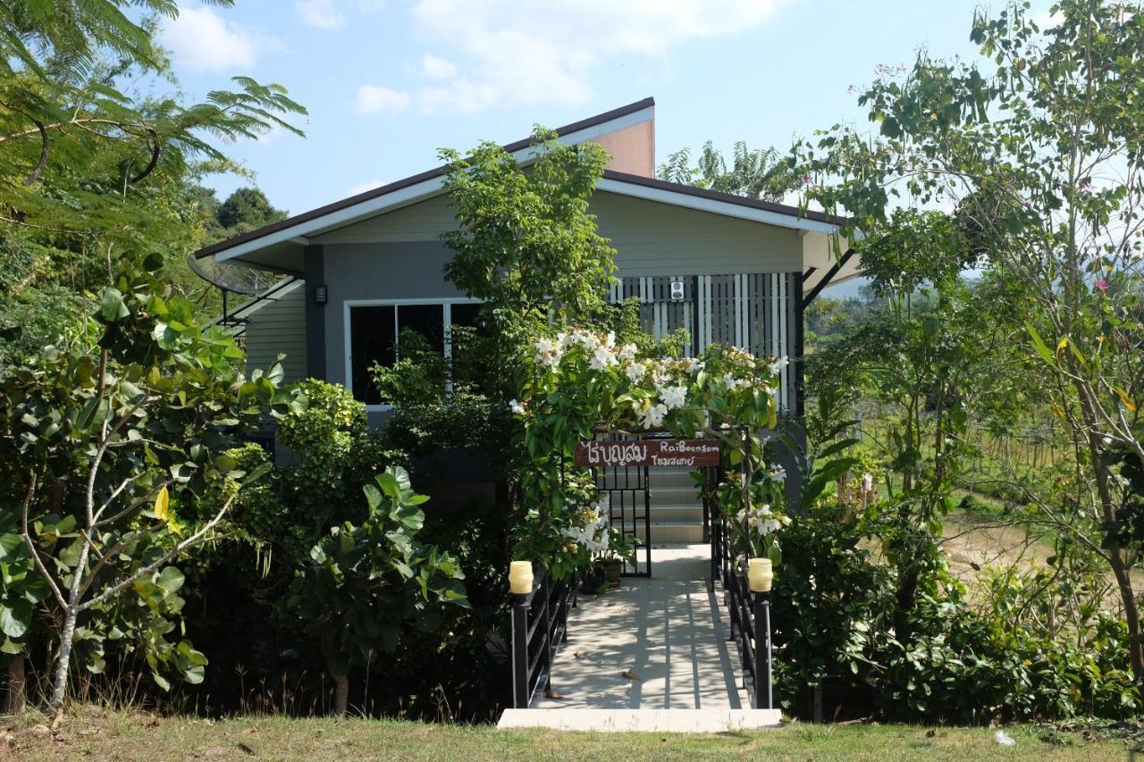 Rai Boonsom Phrao Exterior foto