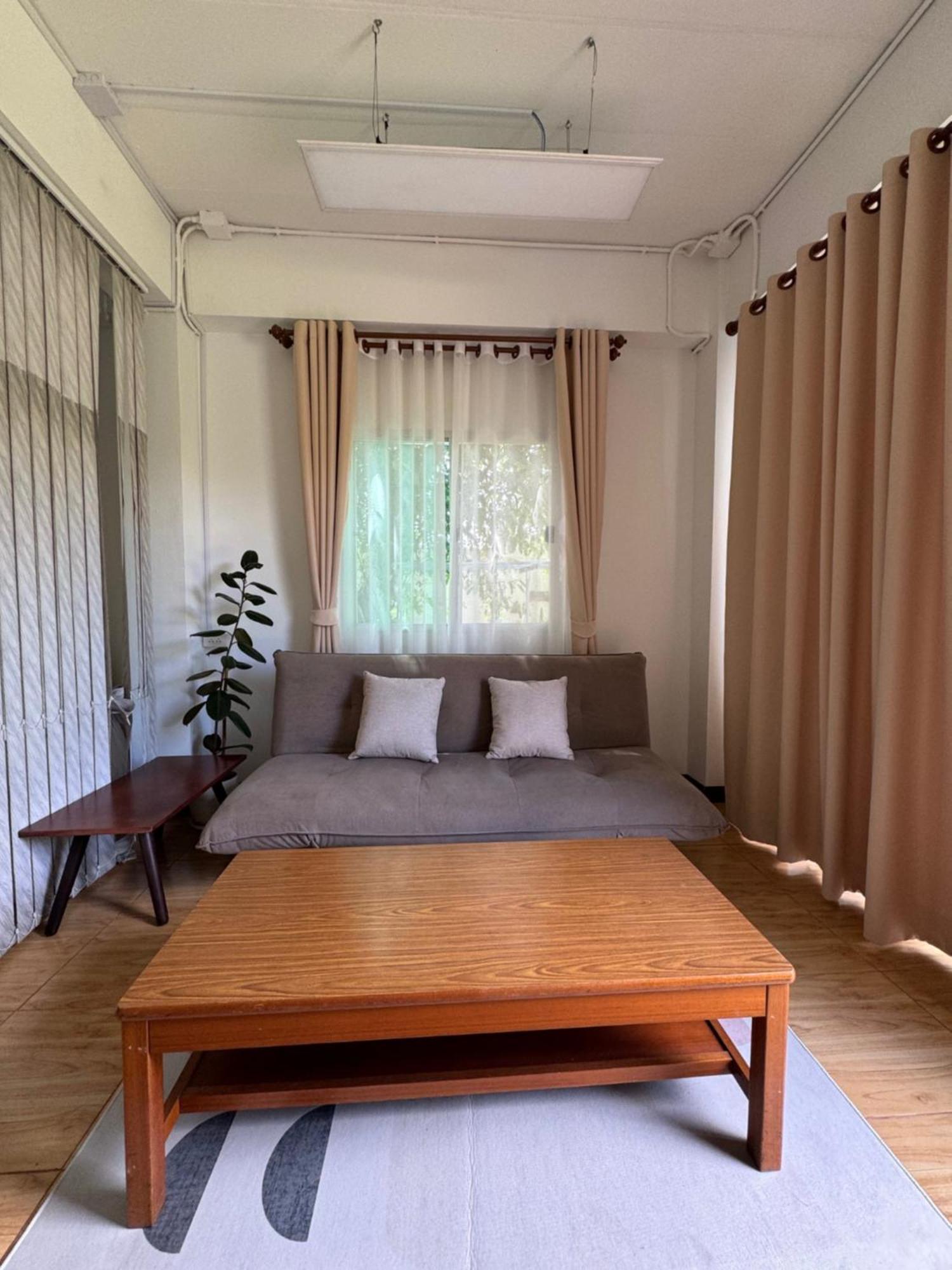 Rai Boonsom Phrao Exterior foto