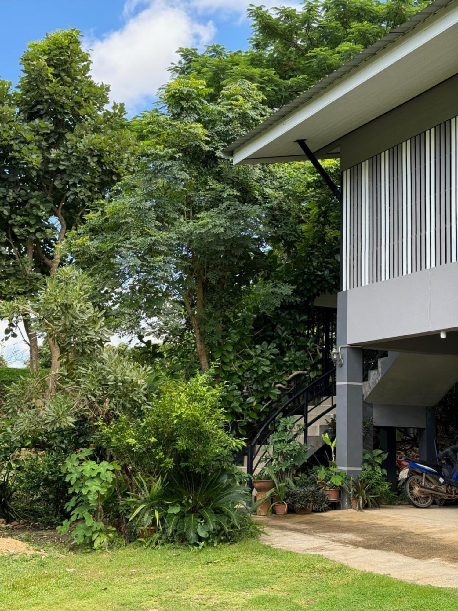 Rai Boonsom Phrao Exterior foto