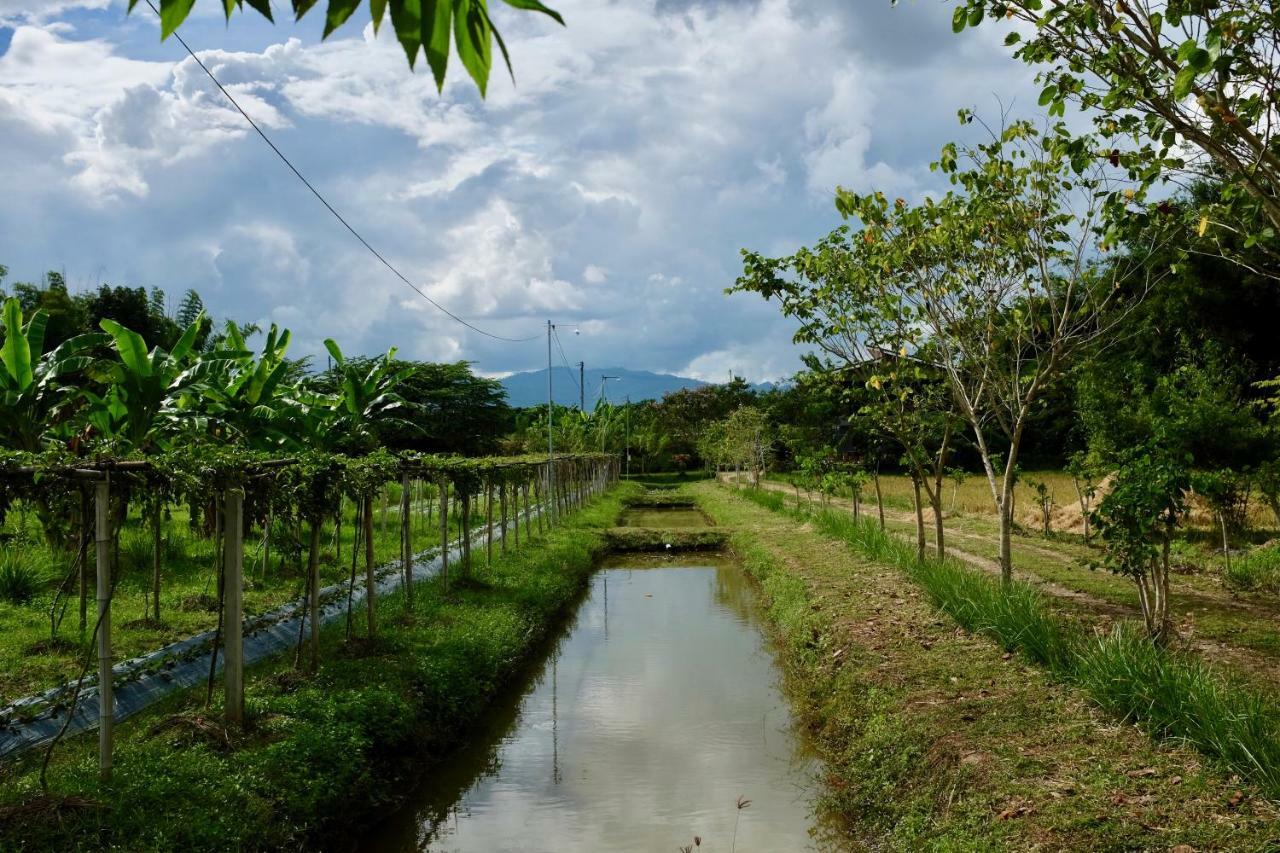 Rai Boonsom Phrao Exterior foto