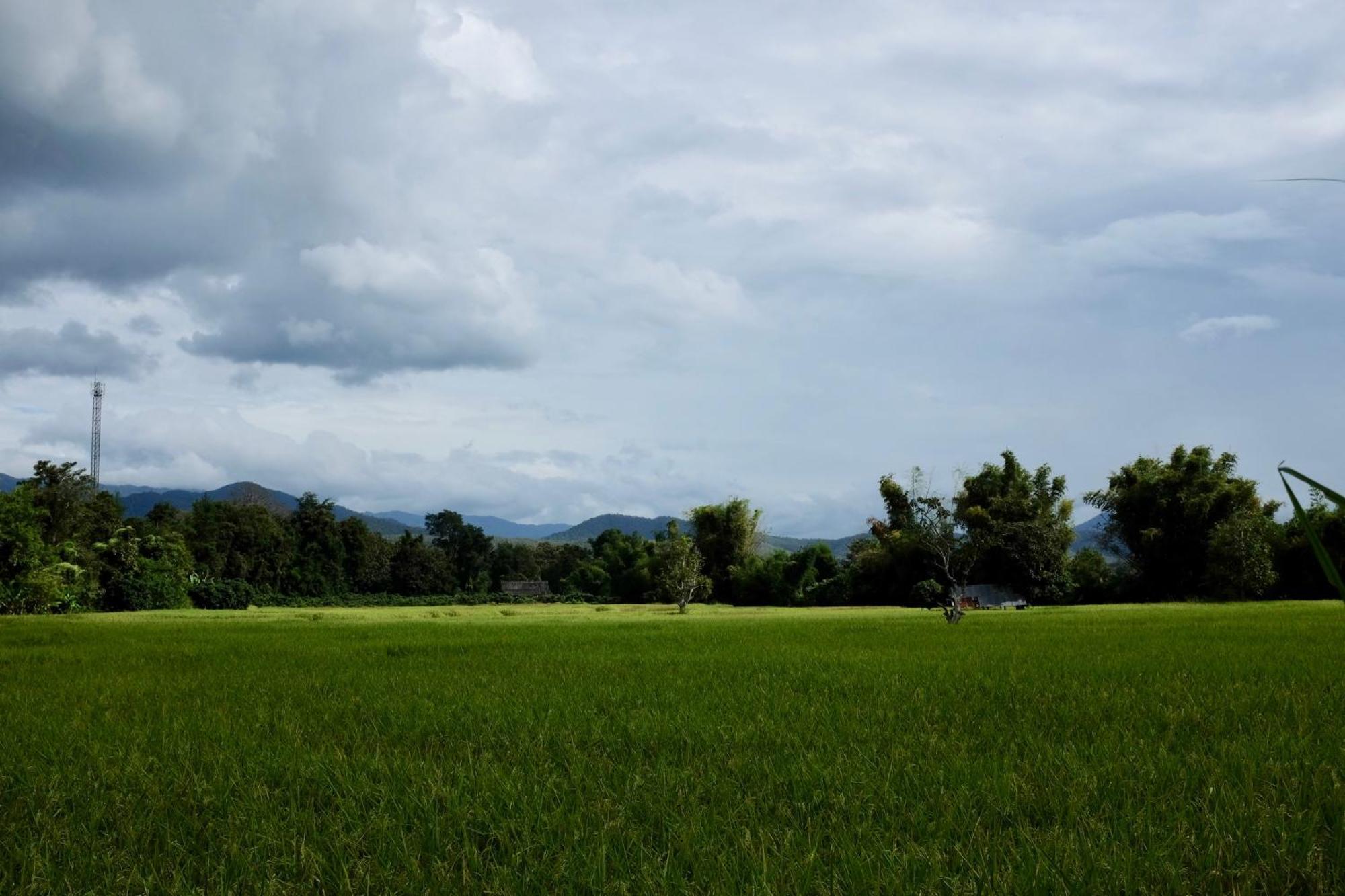Rai Boonsom Phrao Exterior foto