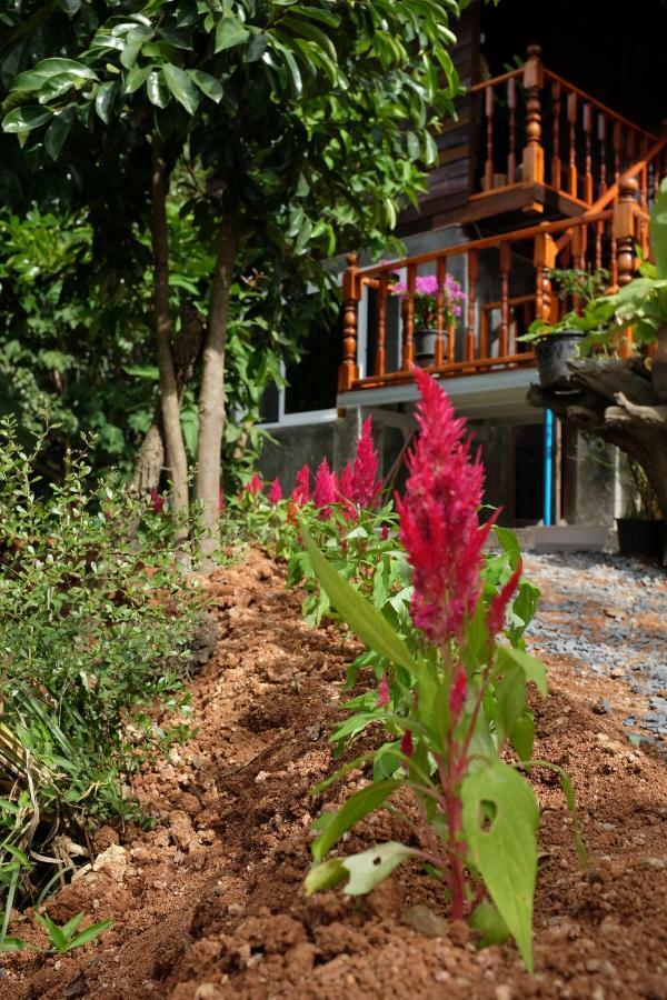 Rai Boonsom Phrao Exterior foto
