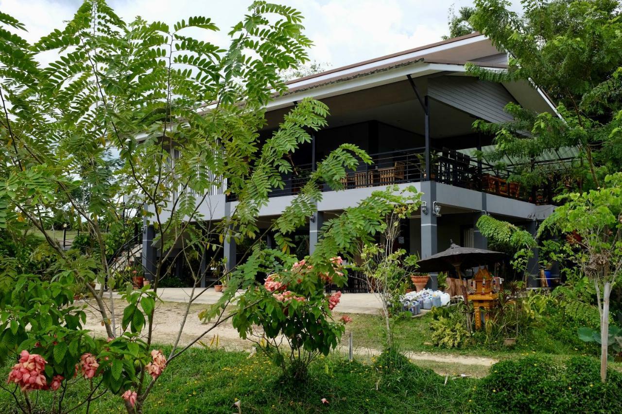 Rai Boonsom Phrao Exterior foto