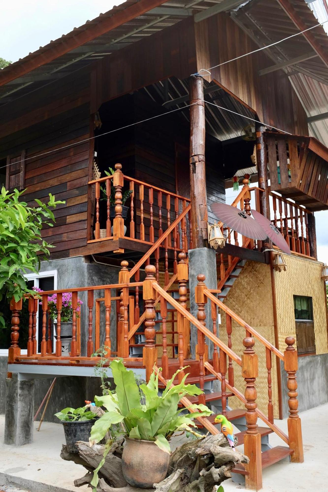 Rai Boonsom Phrao Exterior foto